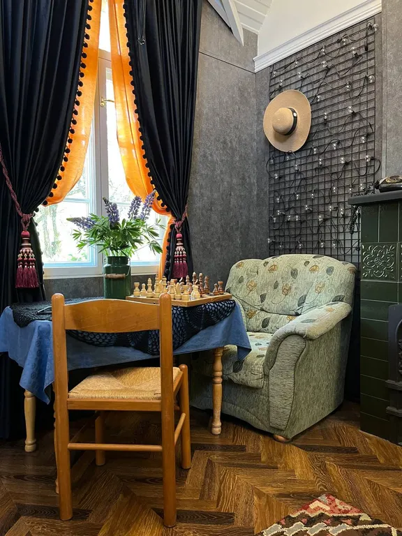 Коттедж Домик Есенина — Калининград