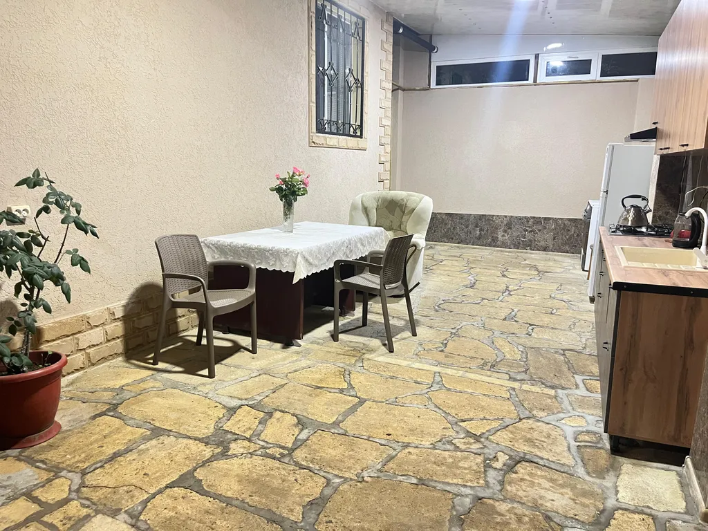 Уютная дача на берегу моря