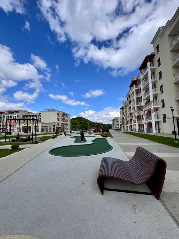 Квартира с позитивной энергетикой и кинотеатром рядом с Кипарисами