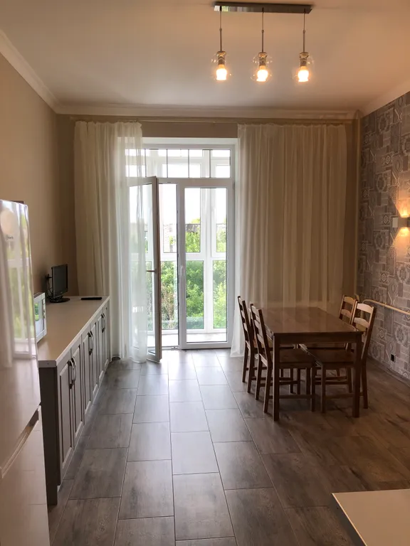 Благоустроенная двухкомнатная квартира у моря, два санузла — аренда посуточно в Пионерский