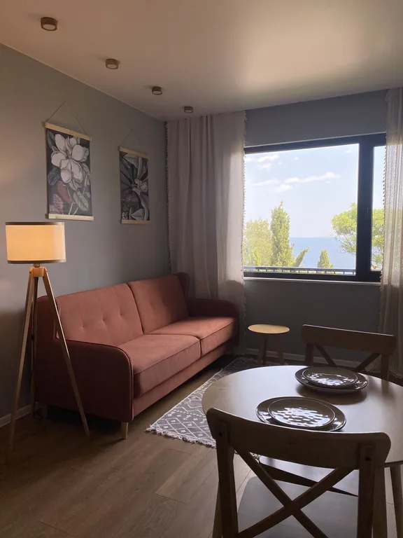 Квартира Уютная локация под платаном — аренда посуточно в Алупка