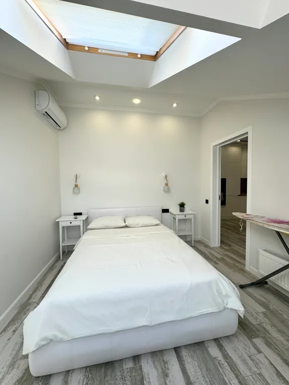 Двухуровневая евротрешка возле моря