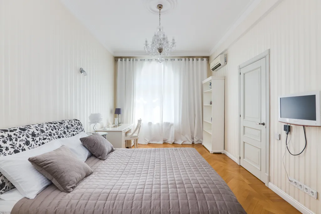 Квартира Великолепная светлая и просторная квартира в историческом доме — Москва