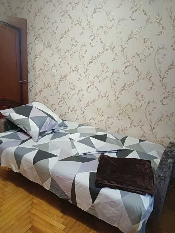 Уютная 2-х комнатная квартира в военном городке 1 этаж недалеко от М4