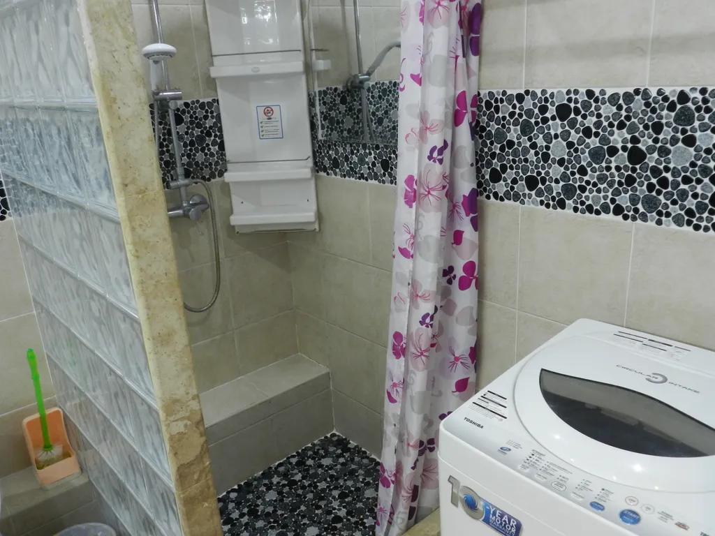 Студия с фронтальным видом на море