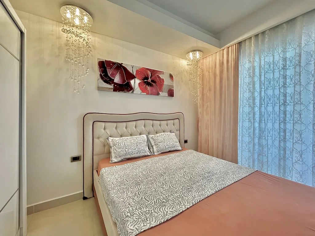 Квартира на берегу средиземного моря Sfera residence