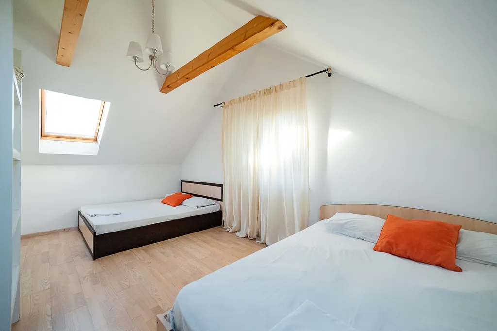 Лисавино Eco House, дом с бассейном и баней