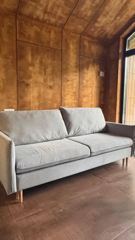 Дом у ручья