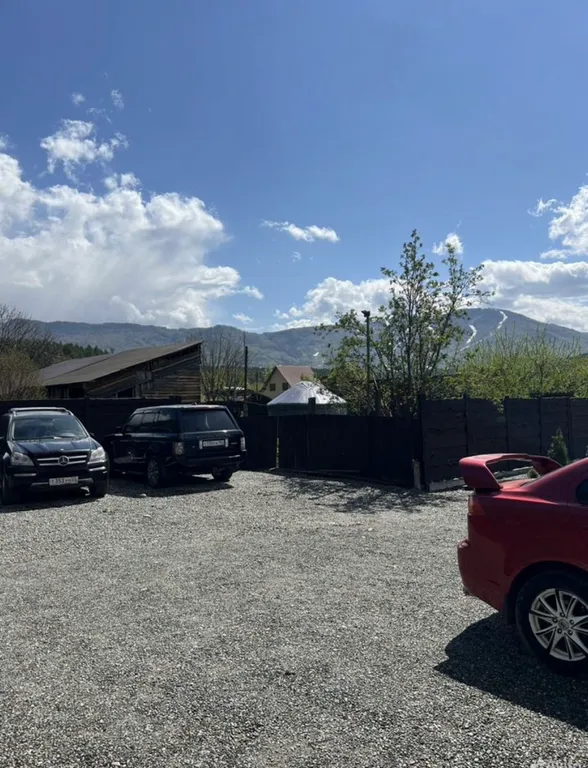 Двухкомнатный дом с видом на гору