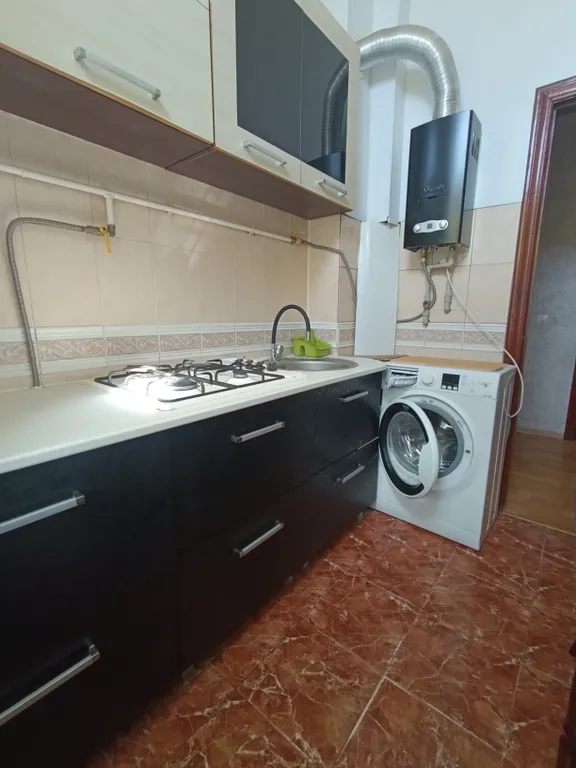 Квартира 3-комнатная Квартира — Евпатория