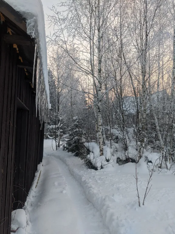 Коттедж Уютный домик с камином и бассейном — Глазово