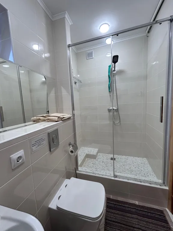 Коттедж Комфортабельный 2-х эт. дом для 4-х чел. в центре Гагаринского р-на — Севастополь