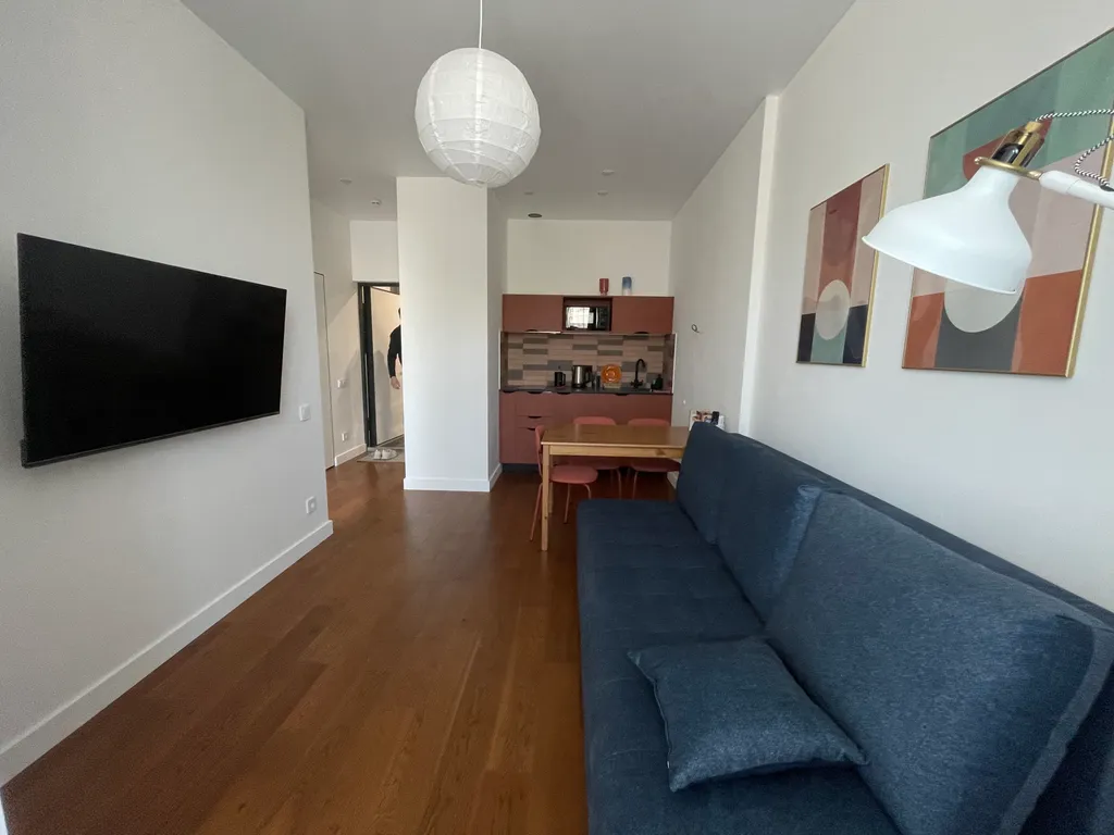 Квартира на берегу моря в новом доме бизнес-класса в 5 минутах от центра