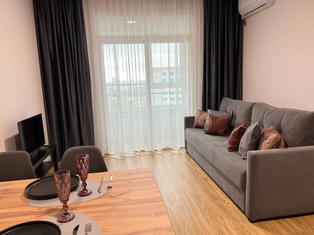 Апартаменты комфорт класса на главном проспекте города