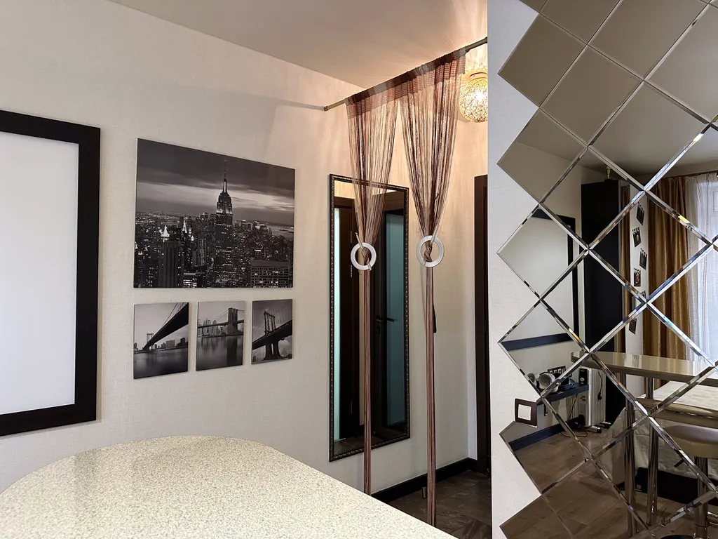 Студия Америка с кинотеатром, террасой и кухней