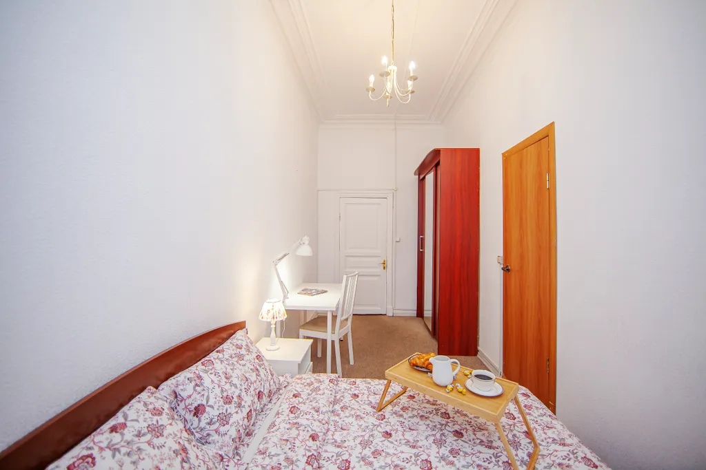 Happy Time 6BR Apartment