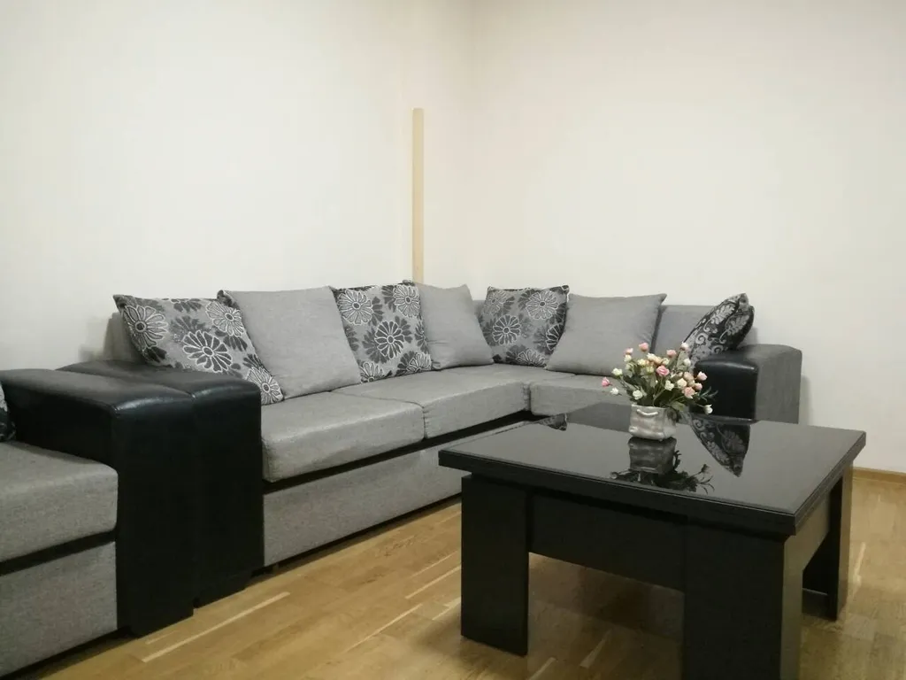 Комфортная двуспальная квартира в бизнес-центре — аренда посуточно в Тбилиси