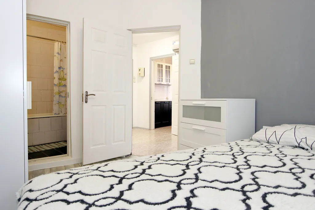 Двухкомнатный уютный дом 10 минут от пляжа