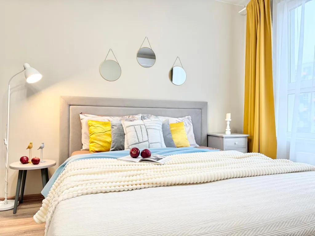 Светлая квартира с балконом