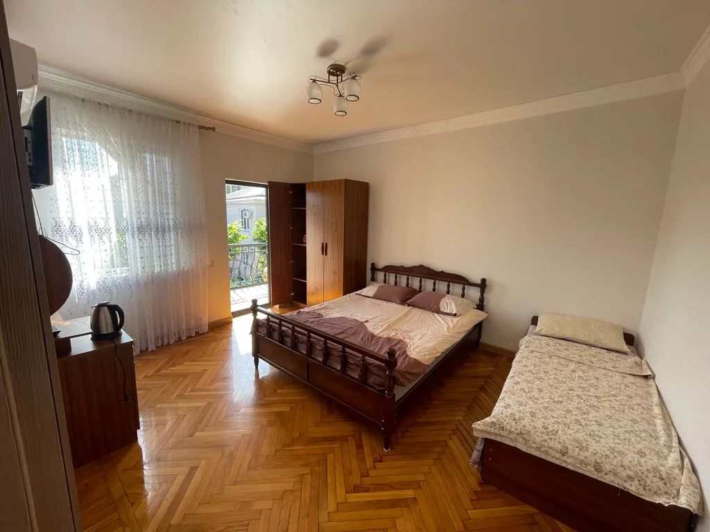 Квартира Трехместный люкс — аренда посуточно в Гагра