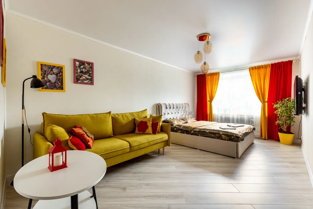 Пряничный домик в центре