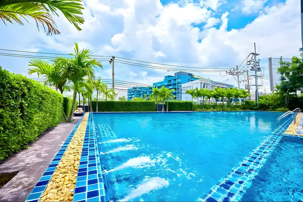 Комфортная квартира для отпуска в центре Джомтьена