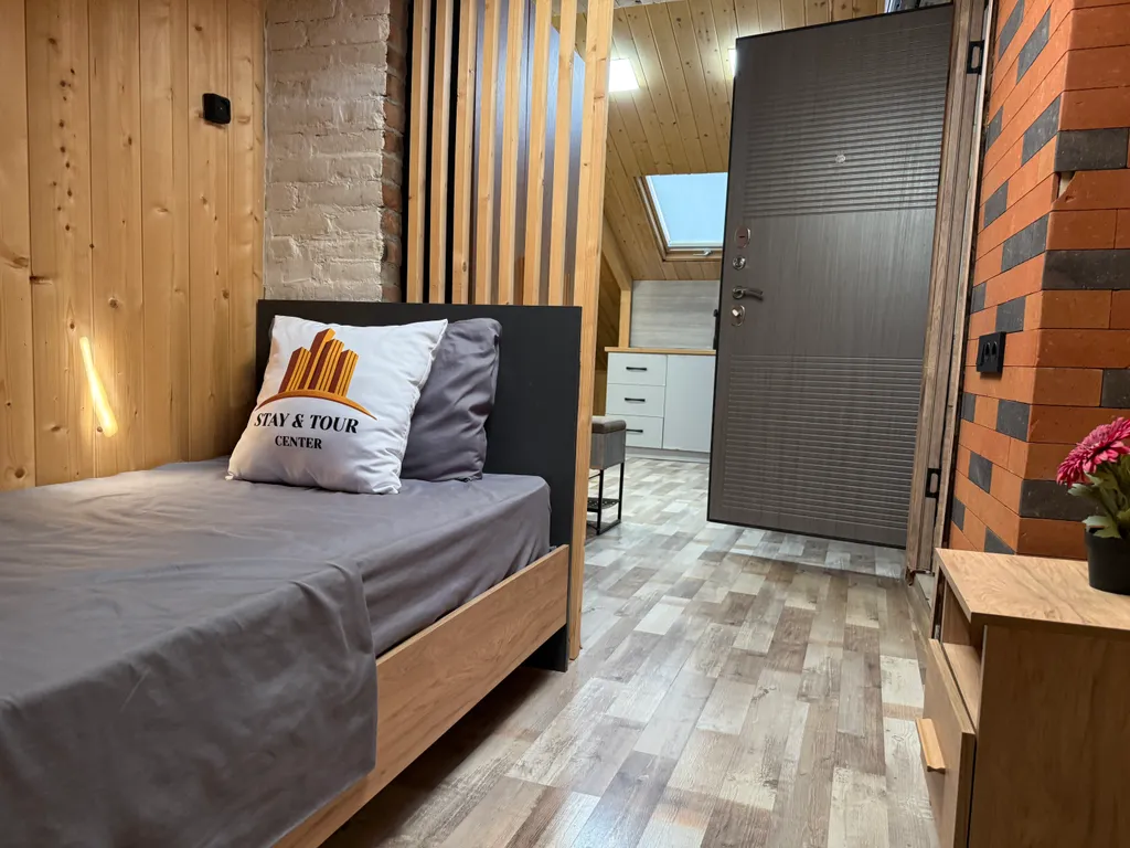 Уютная квартира в самом центре, от площади республики 250 м