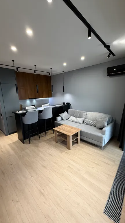 Стильные апартаменты с видом на море и скалы Адалары