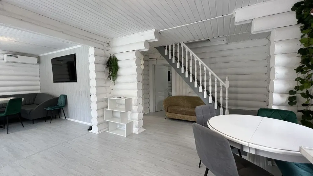 Коттедж Дoм c бacceйном — Солохаул