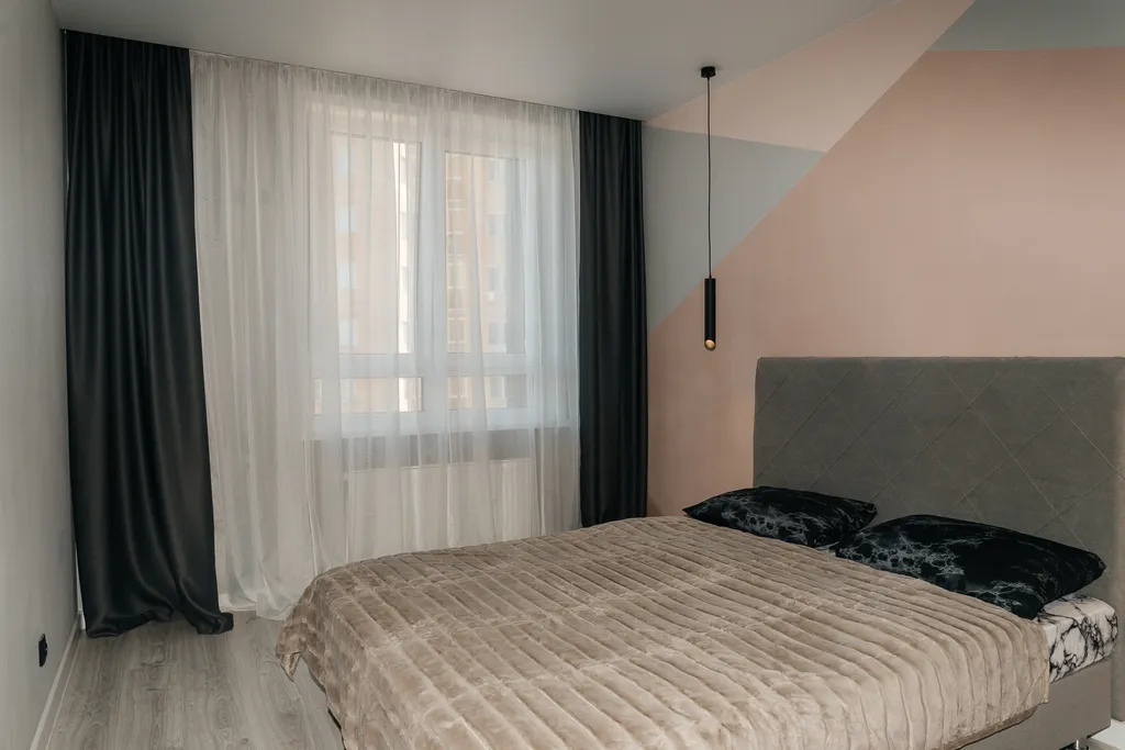 Евро трехкомнатная с джакузи у ЖД вокзала