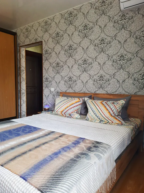 Рыжий Кот возле Парка