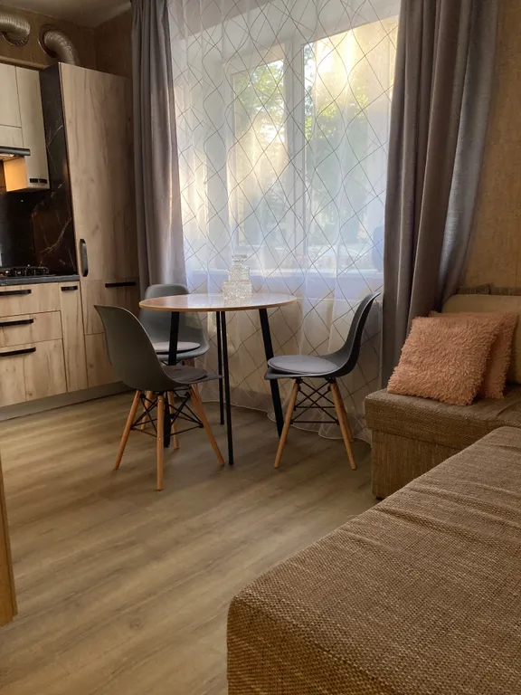 Квартира 2-комнатная Квартира — Пионерский