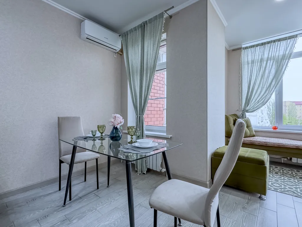 Атмосферная студия Рядом ТЦ и Храм Святого Владимира