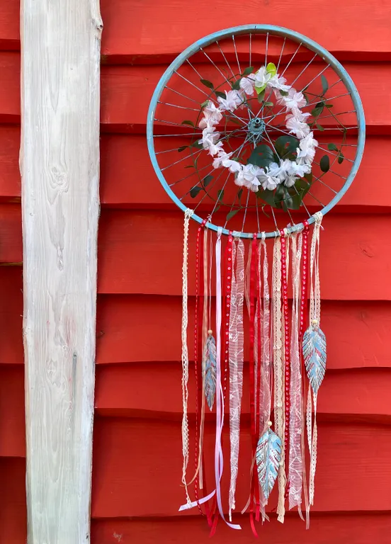 Дом рыбака с баней в самом живописном месте города, у реки и озера