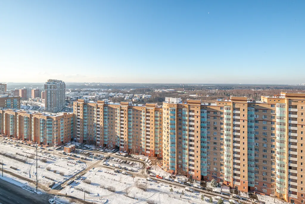 Евротрешка у ТРЦ Мега