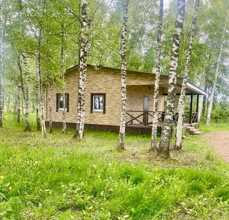 Дом у озера на Селигере