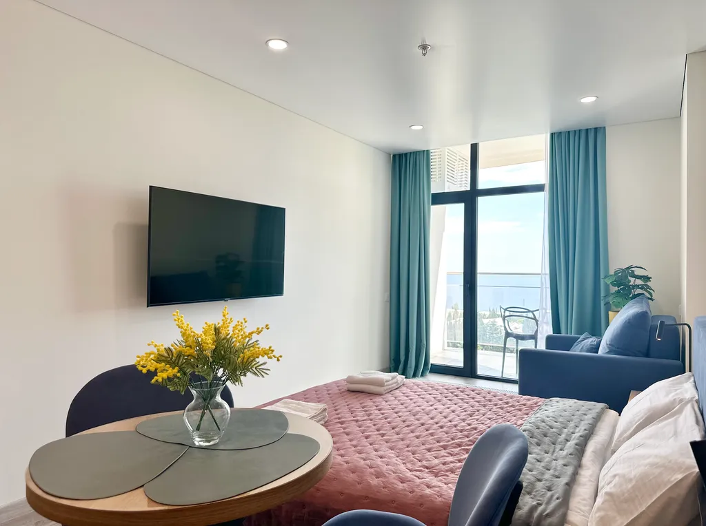 Дизайнерская студия Ls-cool lemonade с видом на море с 6-го этажа