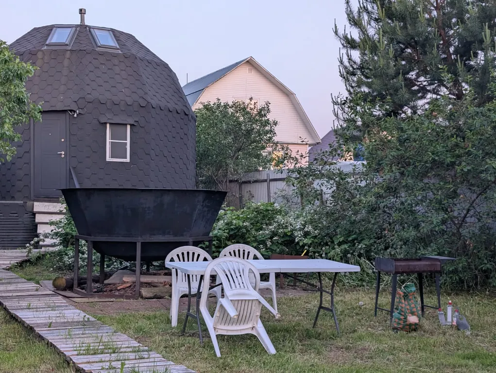 Купольный дом на пляже