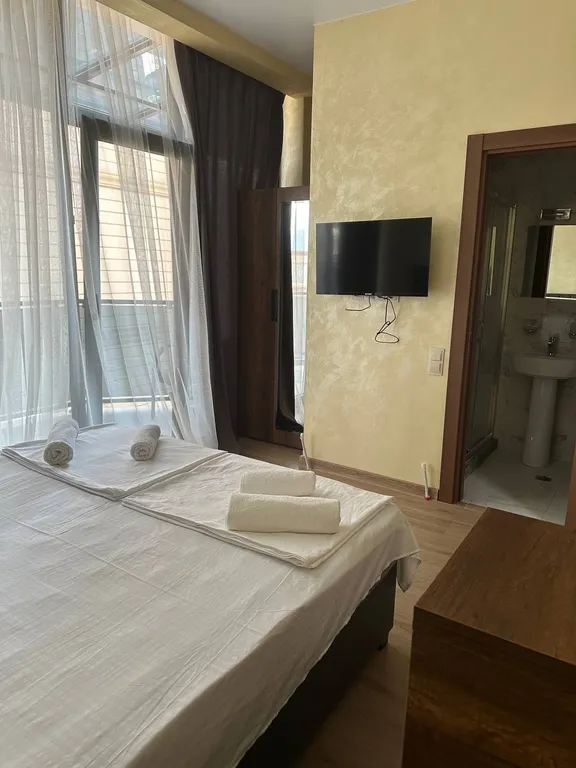 Уютный люкс с панорамной лоджией и завтраками