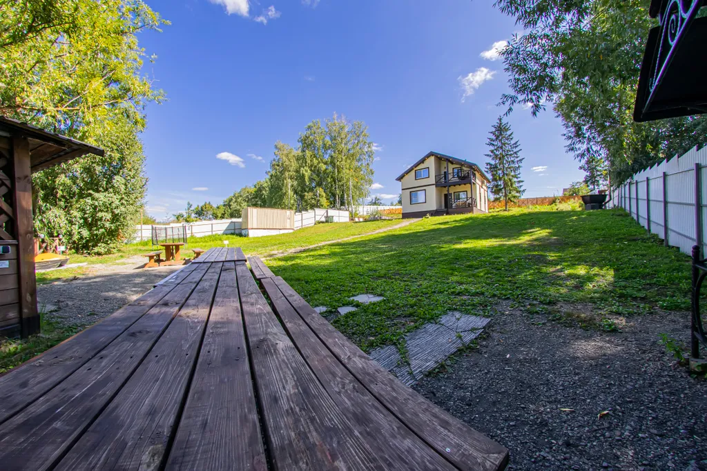 Дом у озера с сауной и банным чаном