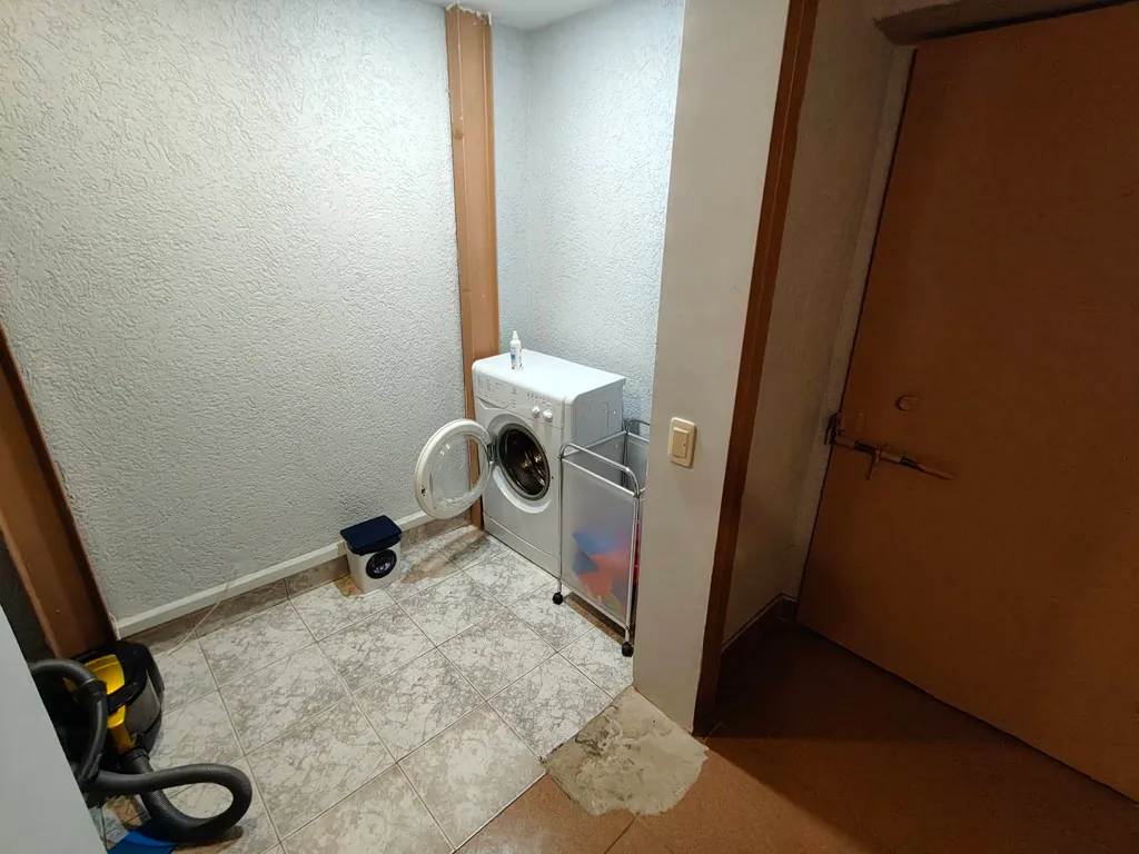 Частный дом с беседкой