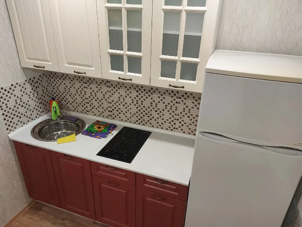 2-х комн. Квартира на 2 этаже теплого дома вблизи горнолыжного склона — аренда посуточно в Кировск