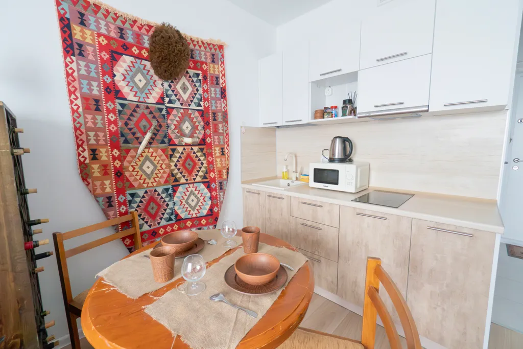 Лот «Грузия» от студии MonoPlace