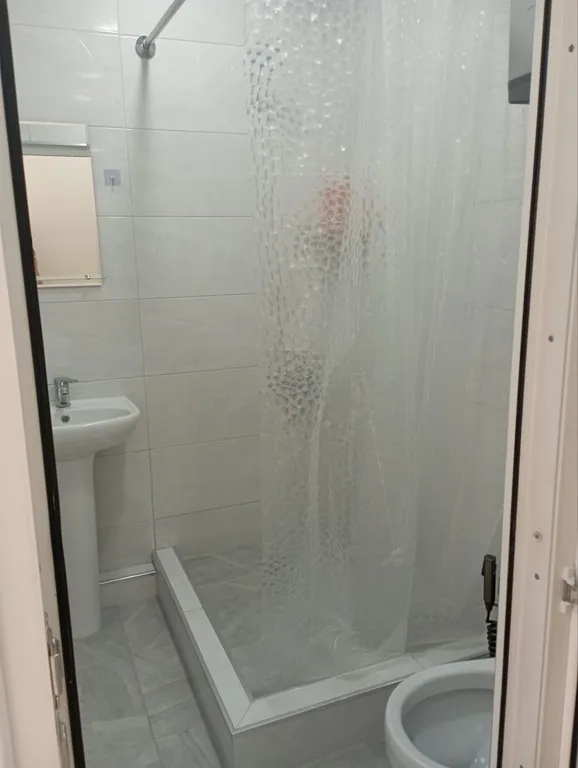 У набережной и пляжа Бриз