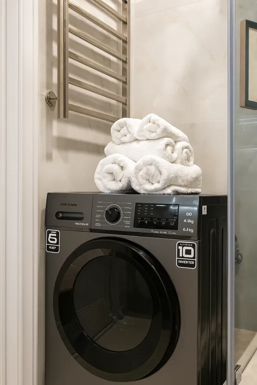 Квартира бизнес-класса с панорамными окнами в центре