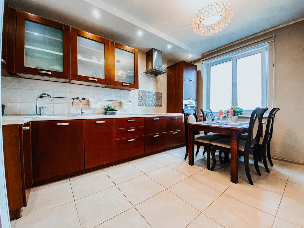 Семейная трёшка в центре Засвияжья