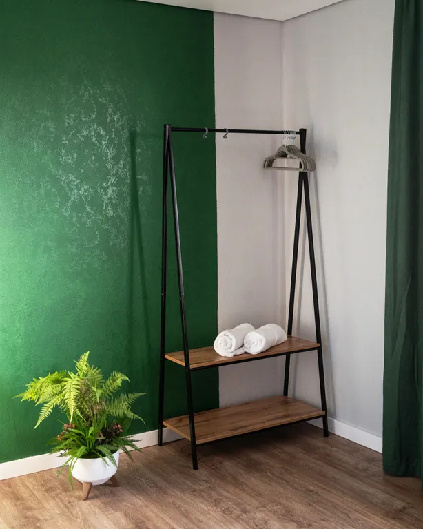 Дом на берегу реки