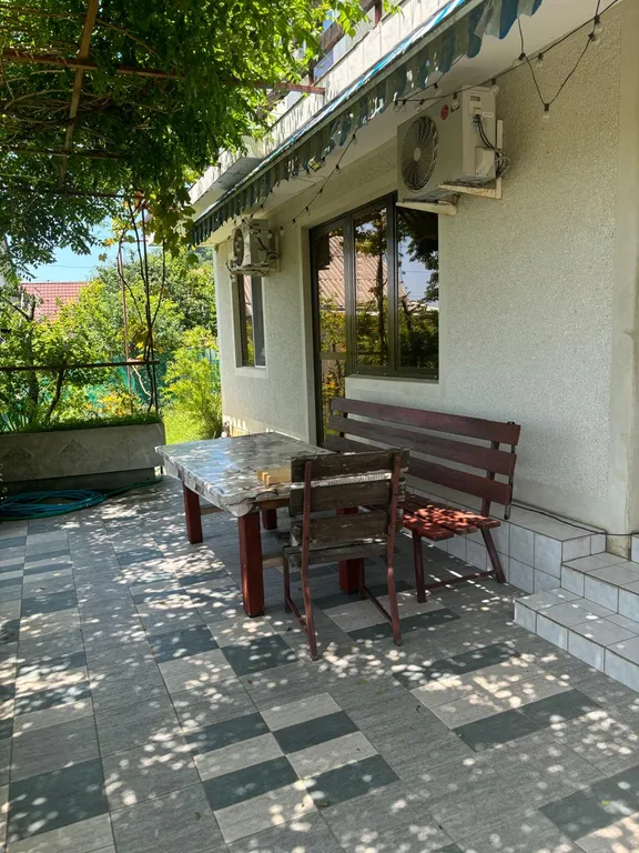 Хороший уютный дом с видом на море