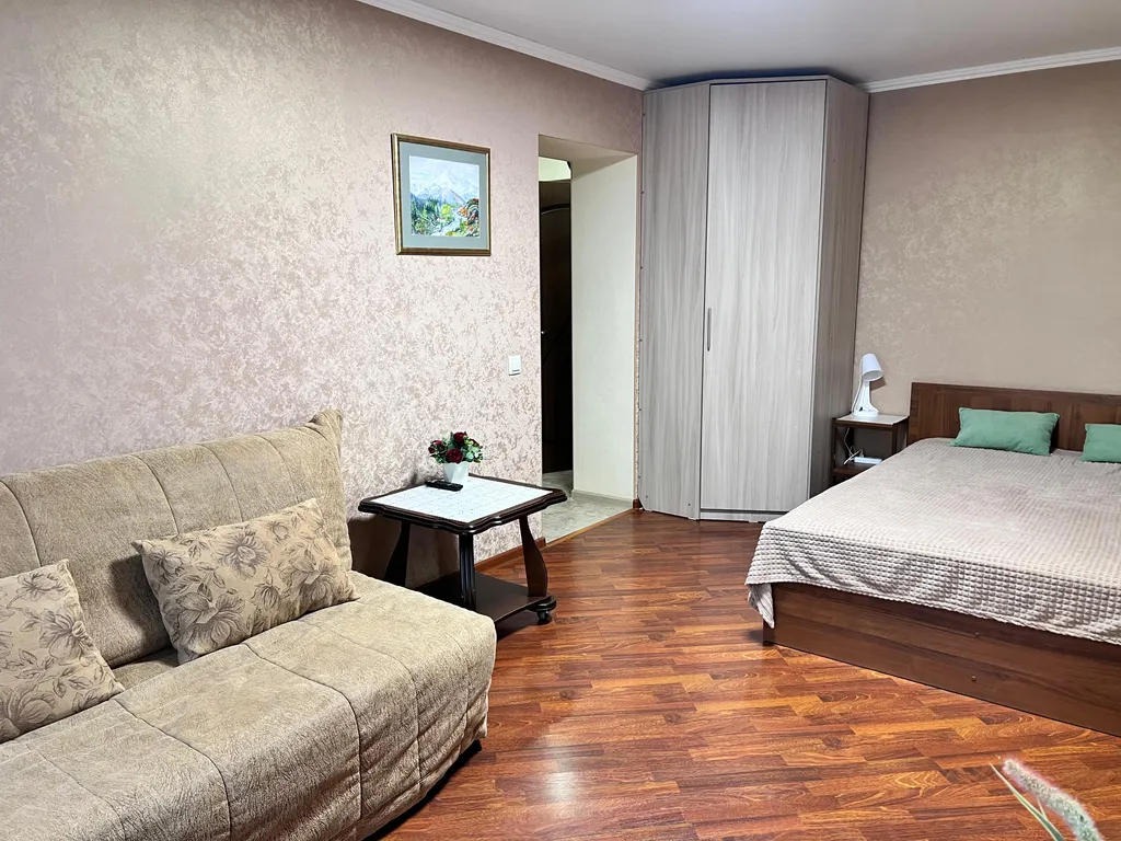 Чистая и уютная квартира в районе Верхнего парка рядом с санаторием Москва