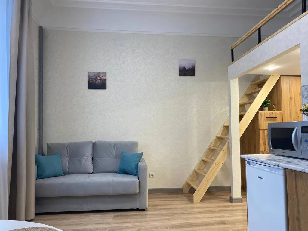 Двухуровневая квартира на набережной